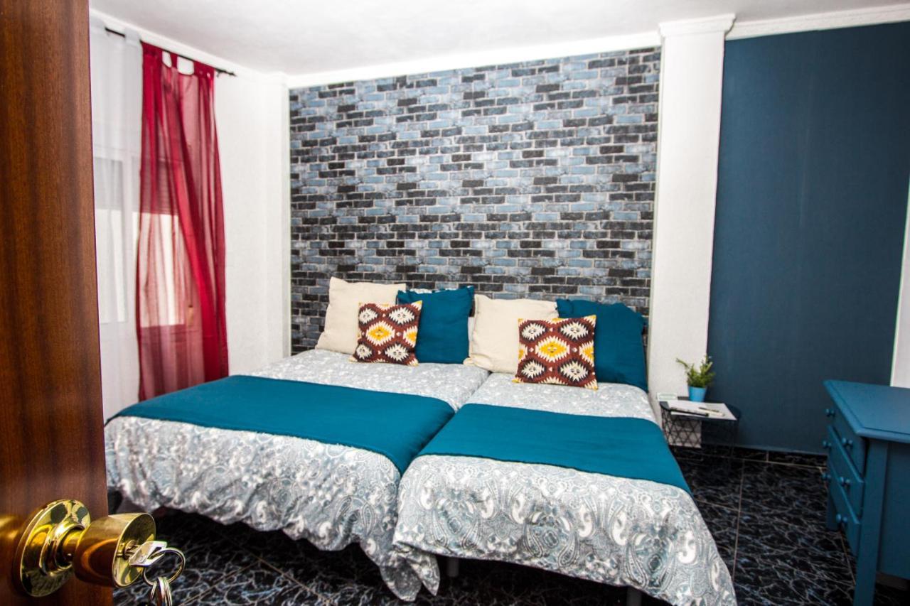 Hostal Caminito Del Rey Alora Bagian luar foto