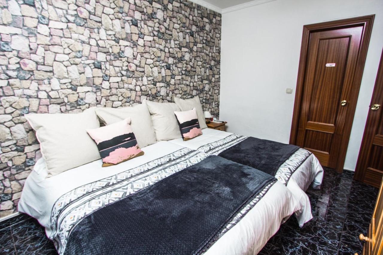Hostal Caminito Del Rey Alora Bagian luar foto