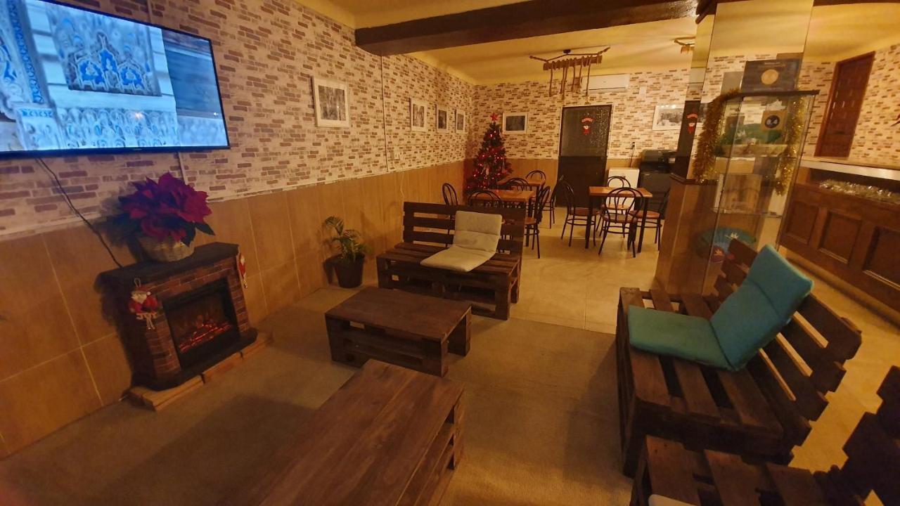 Hostal Caminito Del Rey Alora Bagian luar foto